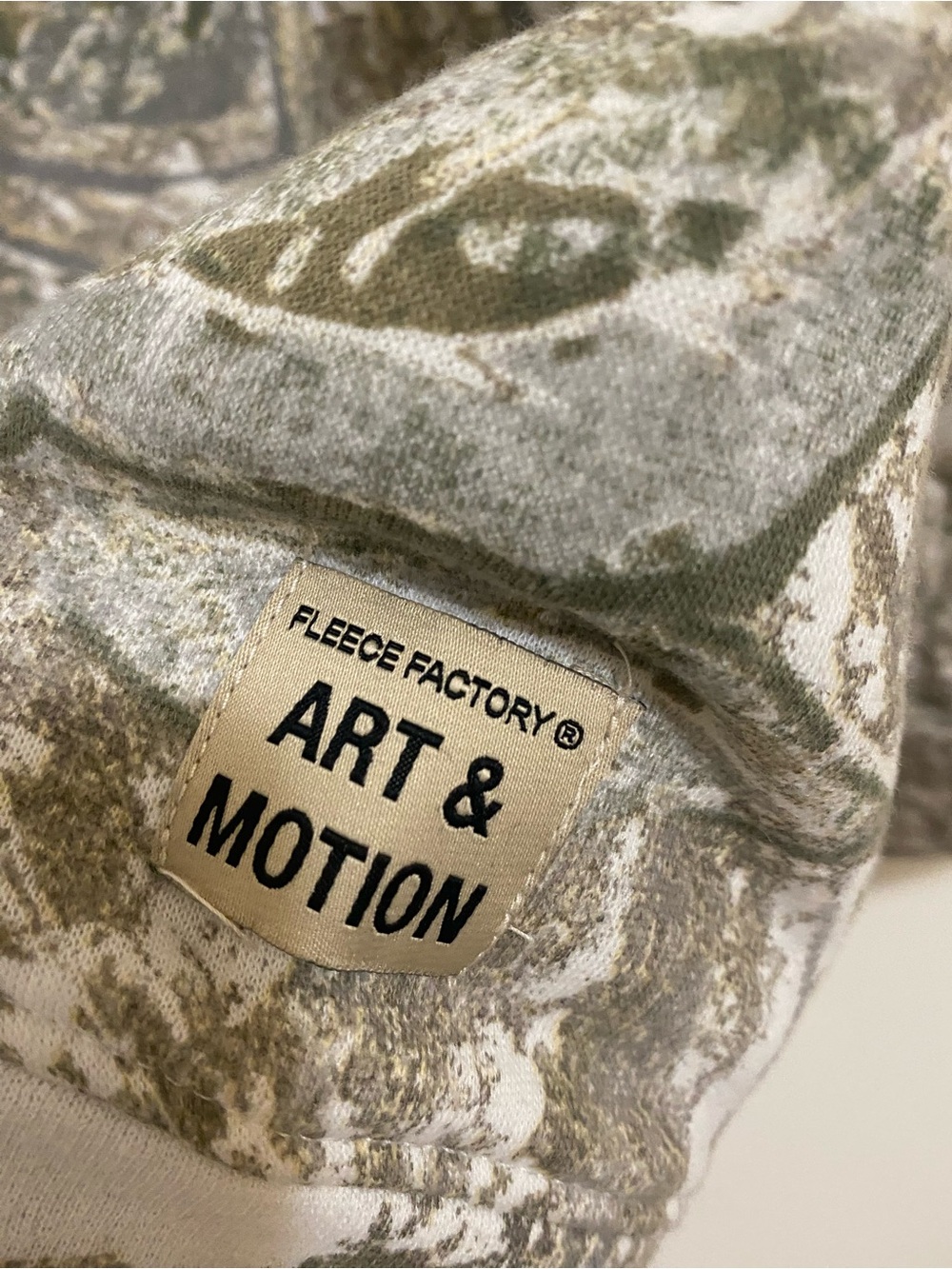 FLEECE FACTORY Art & Motion Fleece Hoodie In Muted Green - Picture 7 of 9